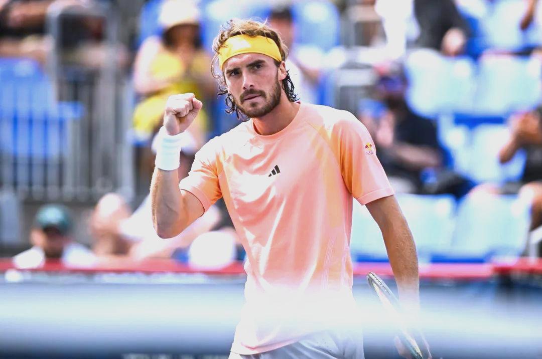 开云在线直播-欧洲网球队绝地反击日本网球队，西西帕斯高光表现